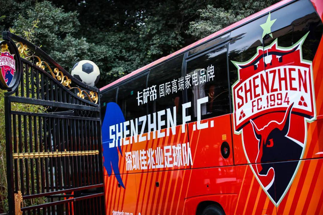 包含火爆决赛展开，全员集结冲刺赛场风暴的词条