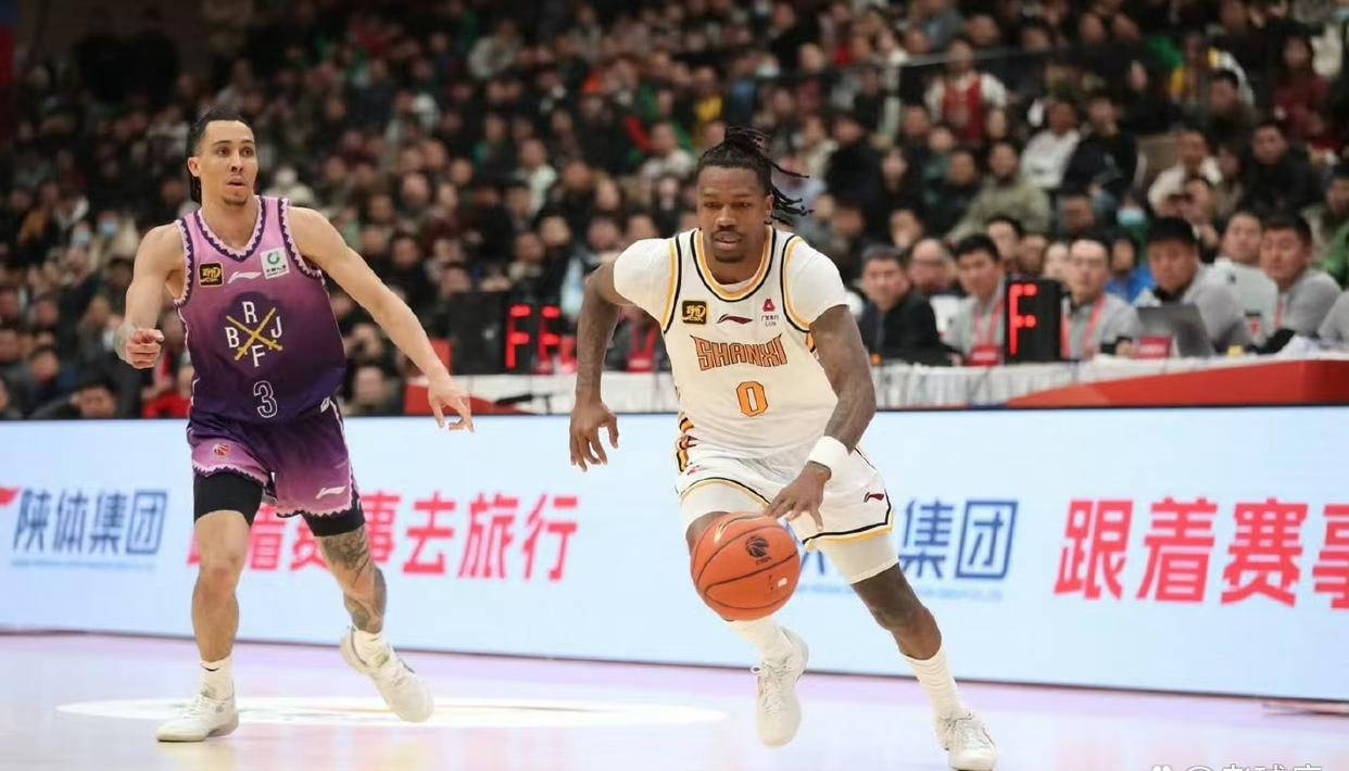 热门夺冠选手屡次受挫，黑马崭露头角的简单介绍