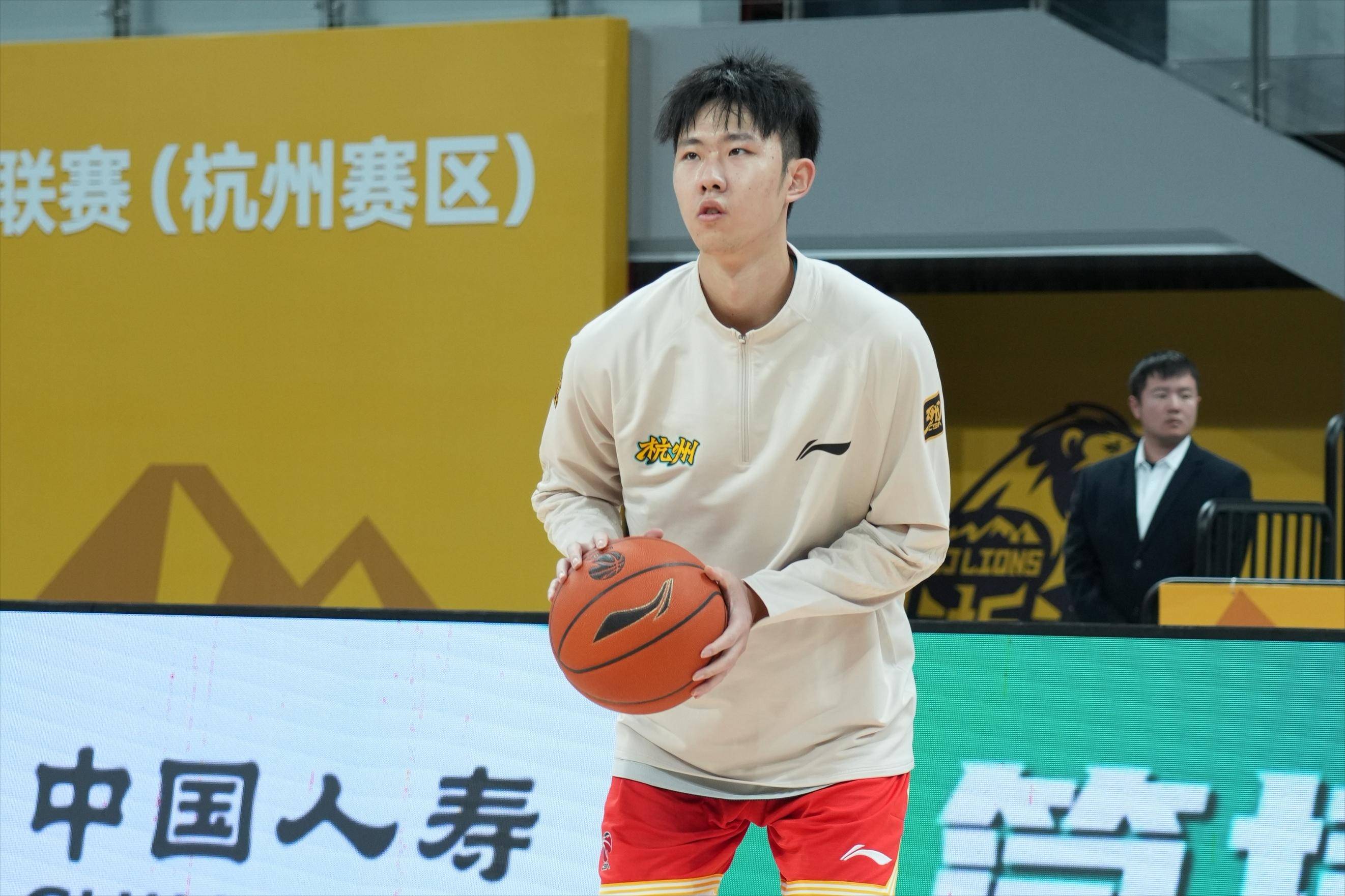 广厦队全员亮眼表现，实力带来胜利
